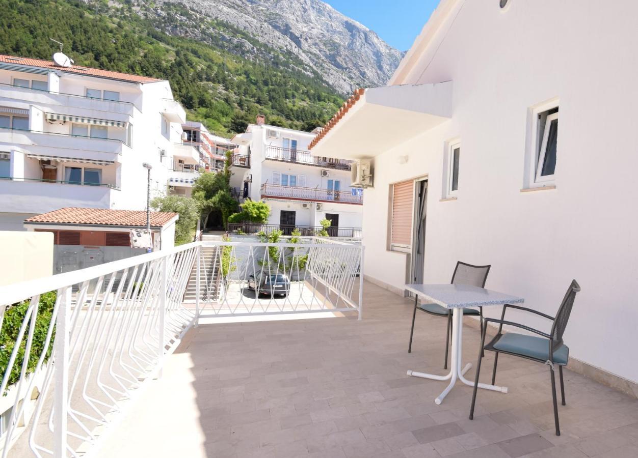 B&B Villa Ivona 2 Baška Voda Kültér fotó